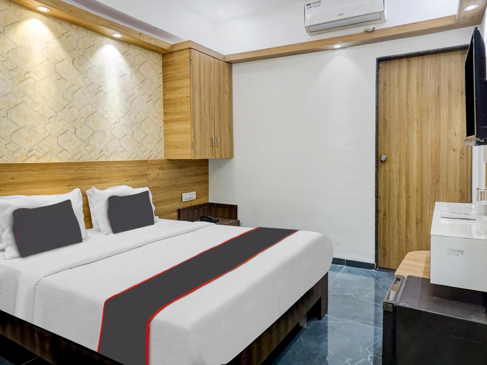Collection O Galaxy Stay Pune Bagian luar foto
